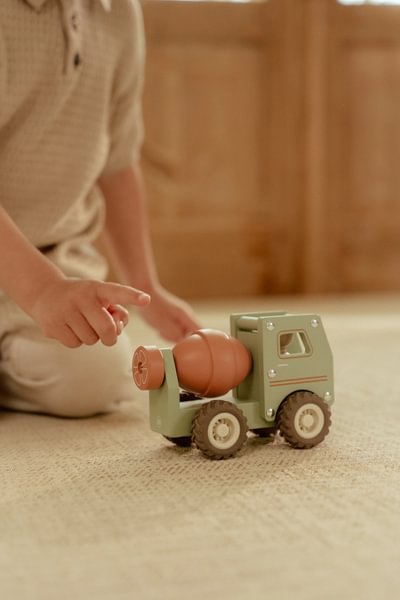 LITTLE-DUTCH-DRVENI-KAMION-ZA-CEMENT_3